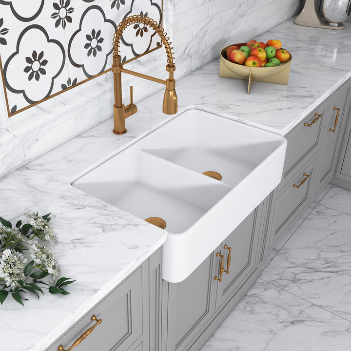 Altair Triesta Ceramic 32" Farmhouse Sink