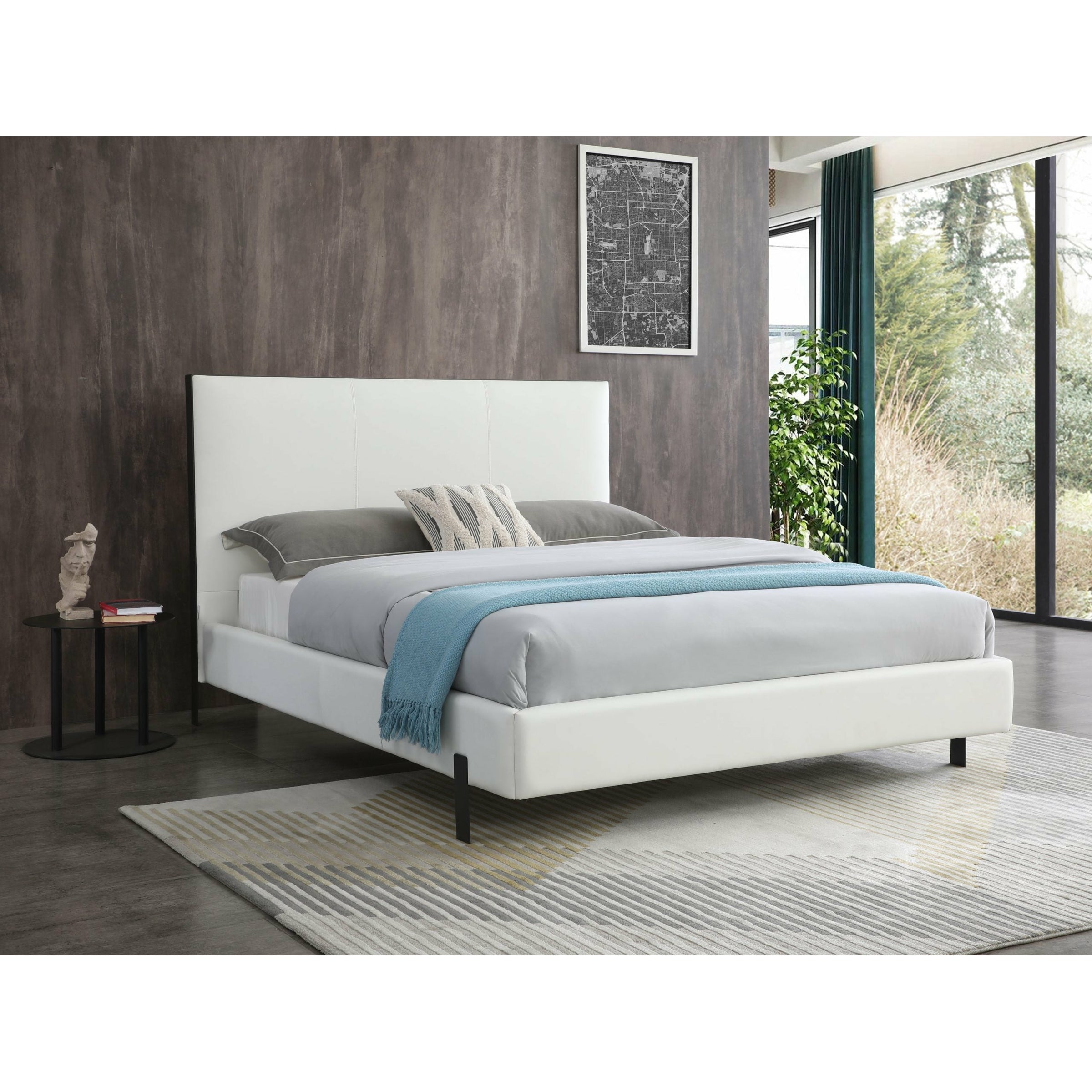 Whiteline Modern Living - Hollywood King Bed BK1690P-WHT