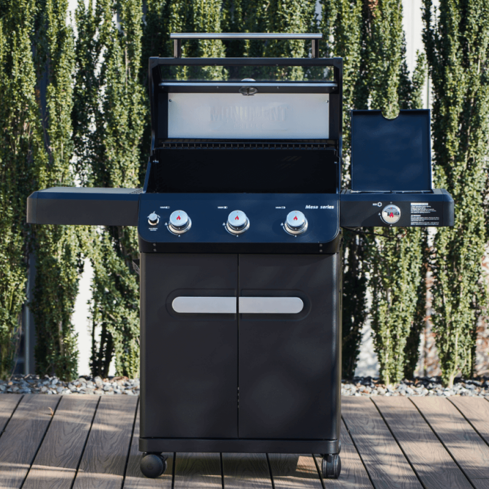 Monument Grills Mesa 325 Black Gas Grill 3 Burners Liquid Propane Gas