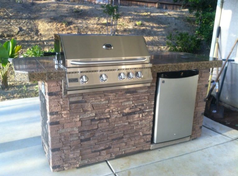 Kokomo Grills St. John 7'6" BBQ Island with Bar on Three Sides and 4 Burner Built In BBQ Grill  ST.JOHN-LP