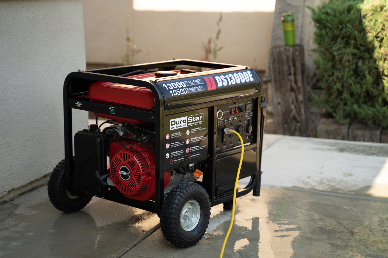 (Discontinued) DuroStar 13,000 Watt Gasoline Portable Generator  DS13000E