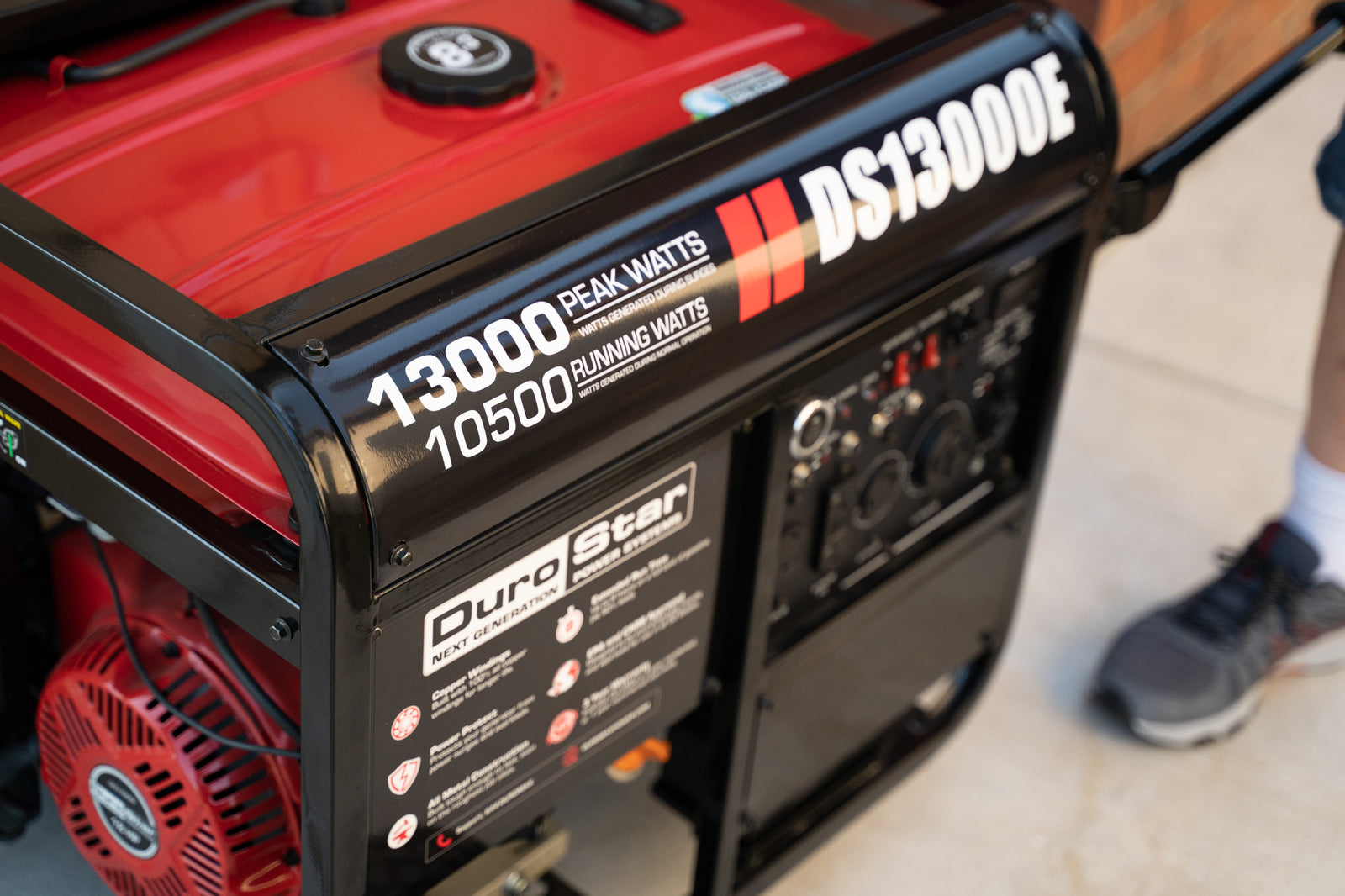 (Discontinued) DuroStar 13,000 Watt Gasoline Portable Generator  DS13000E